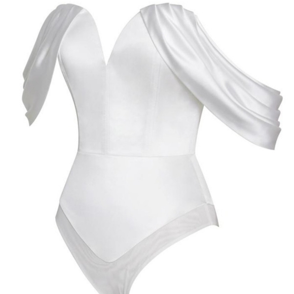 NWT Miss Circle Draped Off Shoulder white Bodysuit - Picture 5 of 6
